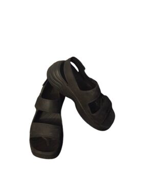 Crocs Shoes Women's Skyline Platform Sandal Size 9 Gothic Edgy Whimisgoth